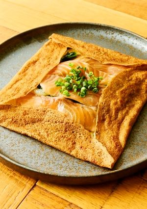 簡単☆【サーモンの瞬間スモークガレット】-レシピのメイン写真