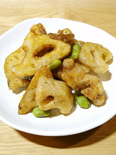 【学校給食】豚肉とれんこんの揚げがらめ-レシピのメイン写真