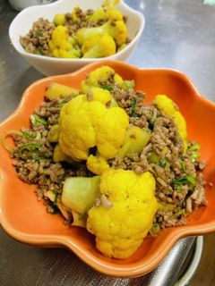 カリフラワーと挽き肉の炒め物-レシピのメイン写真
