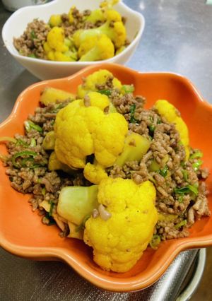 カリフラワーと挽き肉の炒め物-レシピのメイン写真