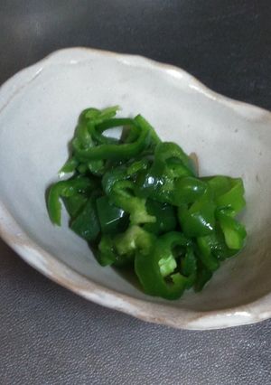 超簡単！おいしい！ピーマンのレンジ蒸し-レシピのメイン写真