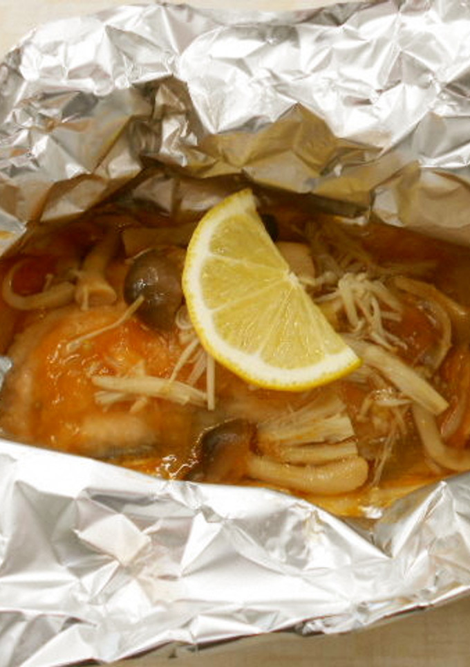 鮭のホイル焼きトマトときのこのソース-レシピのメイン写真