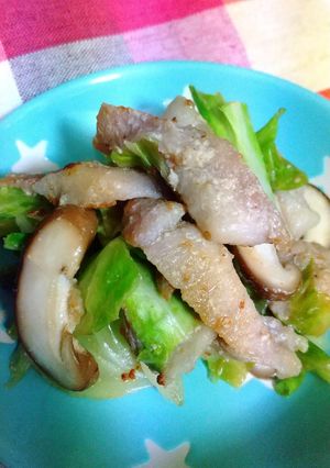 豚トロ・キャベツ・しいたけの塩麴炒め-レシピのメイン写真