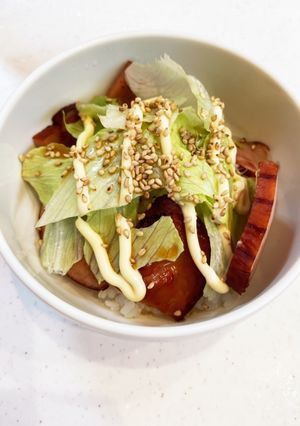 レタスと焼き豚の照り焼きマヨ丼-レシピのメイン写真