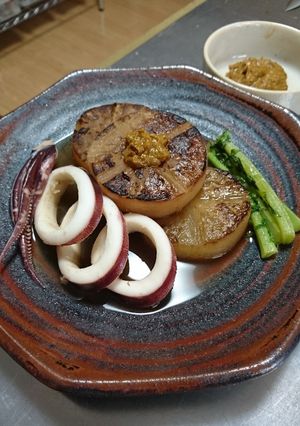 焼き大根とイカの塩おでん(ワタミソ風味)-レシピのメイン写真