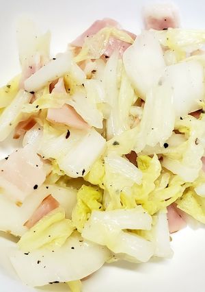 簡単★白菜とベーコンのレンジ蒸し-レシピのメイン写真