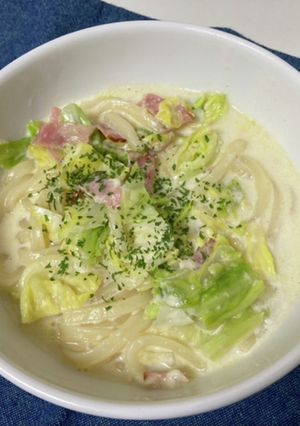 キャベツとベーコンのカルボナーラ風うどん-レシピのメイン写真