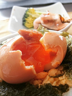 ゆで卵を漬けるだけ!簡単味玉-レシピのメイン写真