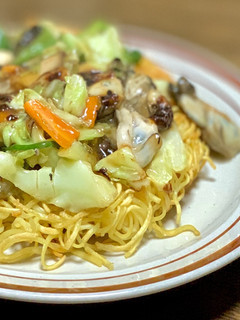 キャベツで牡蠣入りあんかけかた焼きそば-レシピのメイン写真