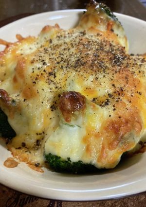 まいのためのブロッコリーのチーズ焼き-レシピのメイン写真