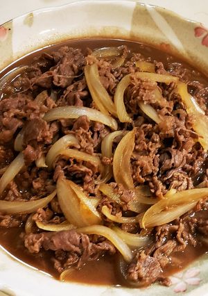 牛丼に!牛と玉ねぎのすき焼き煮-レシピのメイン写真