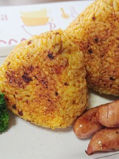 簡単焼きカレーおにぎり♪-レシピのメイン写真