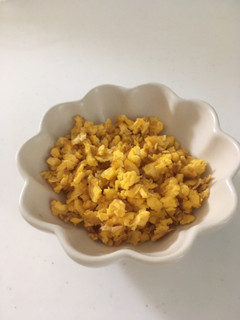 離乳食 炒り卵 泡立て器でパラパラに-レシピのメイン写真