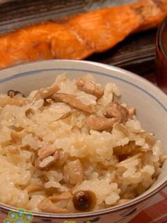 きのこと越後もち豚の炊き込みご飯-レシピのメイン写真