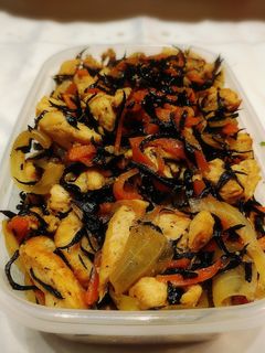 作り置き むね肉とにんじんのひじき炒め-レシピのメイン写真