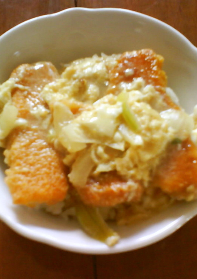 簡単で美味しい♪魚フライの卵とじ丼-レシピのメイン写真