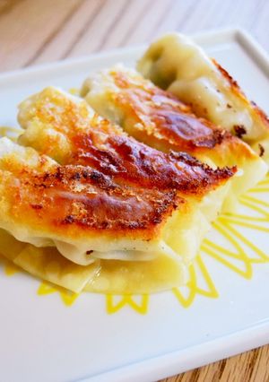 【にんにく不使用】柚子胡椒で食べる餃子-レシピのメイン写真