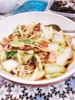 白菜とベーコンのガリバタ醤油炒め-レシピのメイン写真