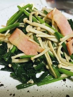 ほうれん草とえのきとベーコンのバター炒め-レシピのメイン写真