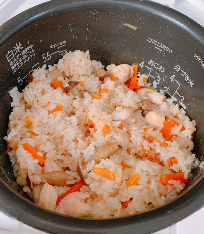 キッコーマンあごだし鍋つゆで鶏炊込みご飯-レシピのメイン写真