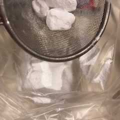 รูปของ 氷砂糖で粉砂糖を作る