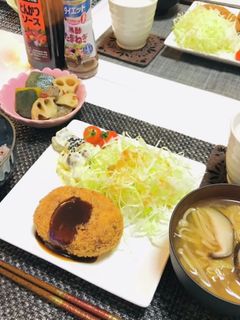 コロッケメインの夕飯献立・和食メニュー-レシピのメイン写真