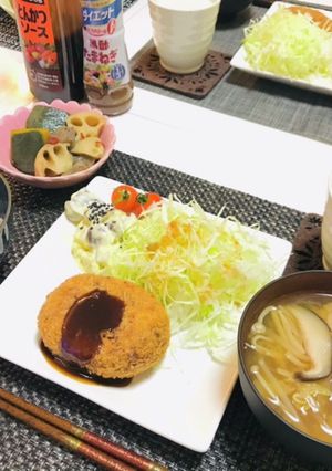 コロッケメインの夕飯献立・和食メニュー-レシピのメイン写真