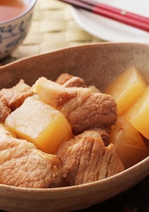 材料2つ！豚肉と大根のバター醤油旨煮込み-レシピのメイン写真