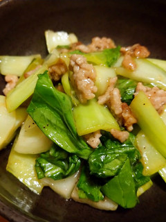 豚ひき肉とチンゲン菜の炒めたやつ-レシピのメイン写真