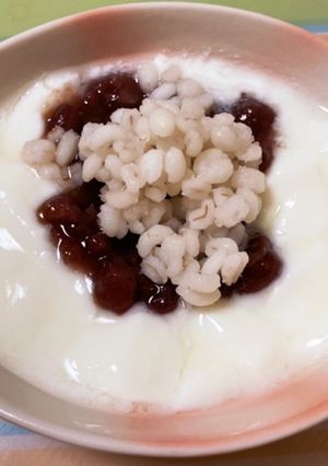 ダイエット中でも　もち麦あずきヨーグルト-レシピのメイン写真