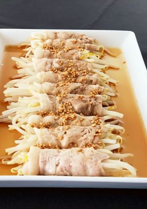電子レンジで！もやしの肉巻きポン酢ソース-レシピのメイン写真