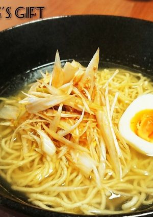 ラーメンのトッピングにピリ辛ネギ-レシピのメイン写真