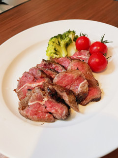 漬けて焼くだけの簡単ローストビーフ-レシピのメイン写真