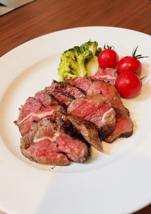 漬けて焼くだけの簡単ローストビーフ-レシピのメイン写真
