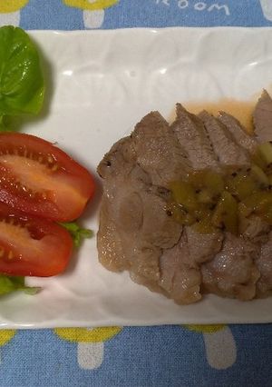 豚肩ロースのキウイと赤ワイン煮☆-レシピのメイン写真