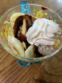 ホットケーキで簡単チョコパフェ-レシピのメイン写真