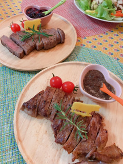 ステーキとベリー&シャリアピンソース-レシピのメイン写真