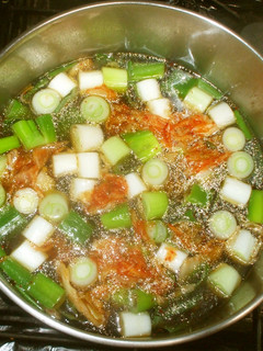 温かいもずくキムチスープ♪簡単食物繊維-レシピのメイン写真
