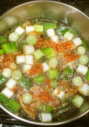 温かいもずくキムチスープ♪簡単食物繊維-レシピのメイン写真