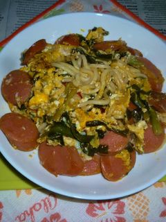 ニラ玉焼きうどん+フランクフルト-レシピのメイン写真