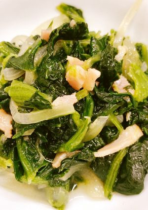 【病院】ベーコンと法蓮草炒め【朝食】-レシピのメイン写真