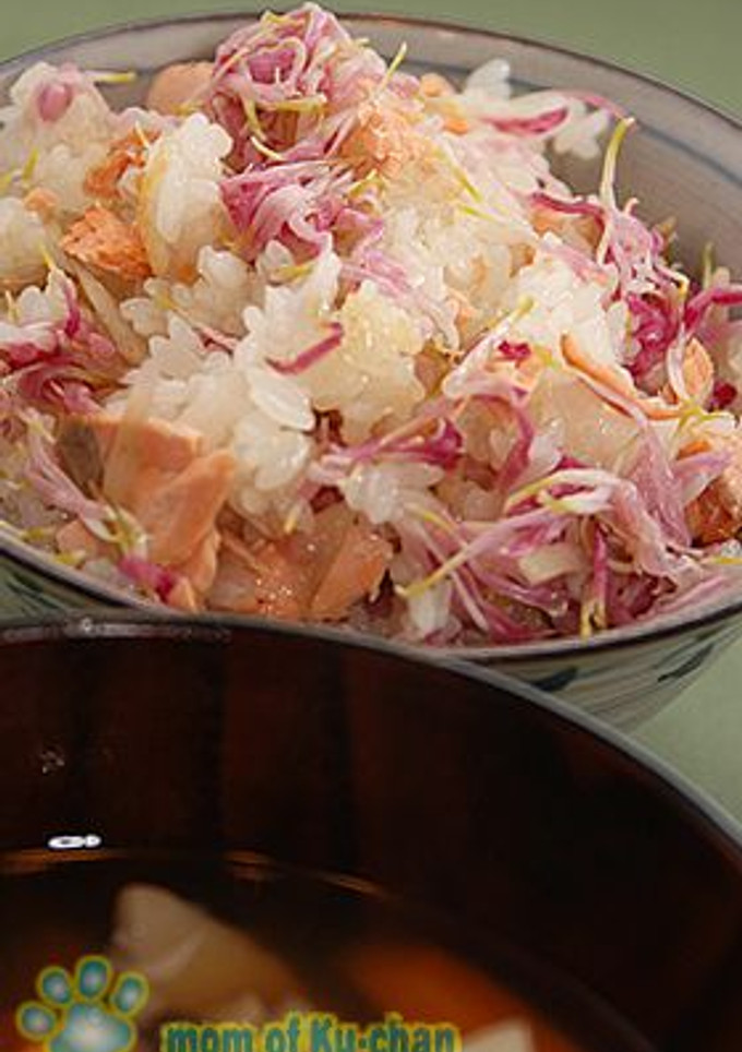 鮭と菊（かきのもと）の炊き込みご飯-レシピのメイン写真