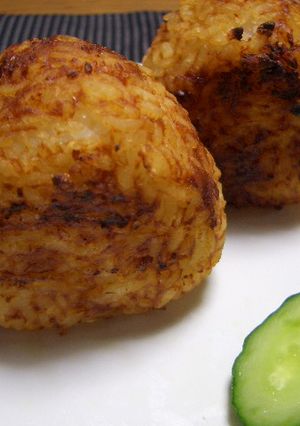 母が作ってくれた味噌焼きおにぎり-レシピのメイン写真