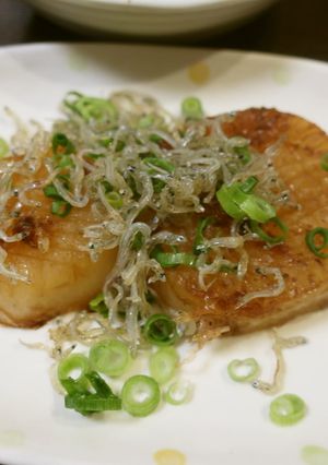 大根ステーキ ジャコトッピング-レシピのメイン写真