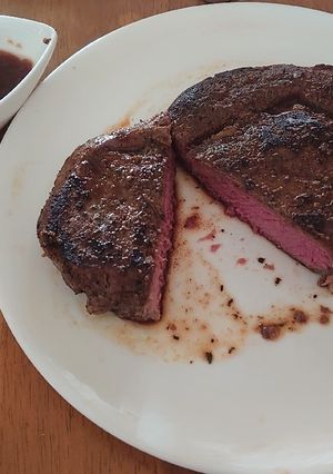 厚切り輸入牛のステーキ-レシピのメイン写真