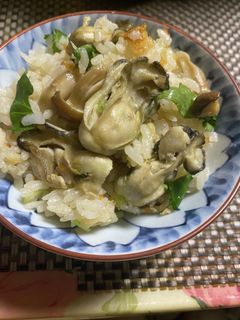 土鍋で ふっくら 牡蠣の 炊き込みご飯-レシピのメイン写真
