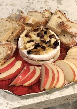 クランベリーとリンゴのベイクドブリー-レシピのメイン写真
