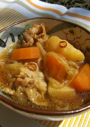 ぴり辛肉じゃが～つゆだくでいただいて～-レシピのメイン写真