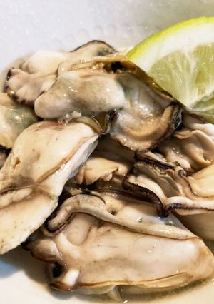 レンジで簡単☆牡蠣の酒蒸しレモンバター-レシピのメイン写真