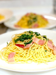春菊とベーコンのペペロンチーノ風-レシピのメイン写真